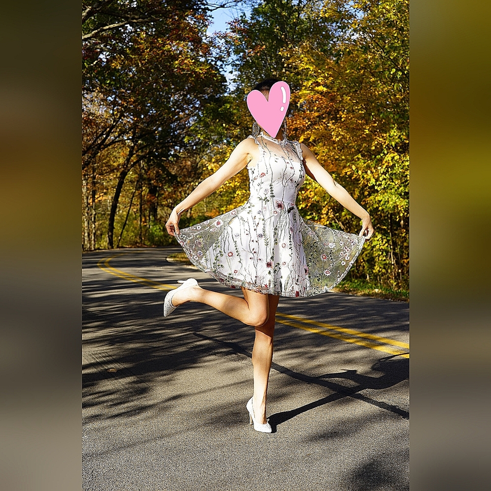 White dress with embroidered floral Size XS